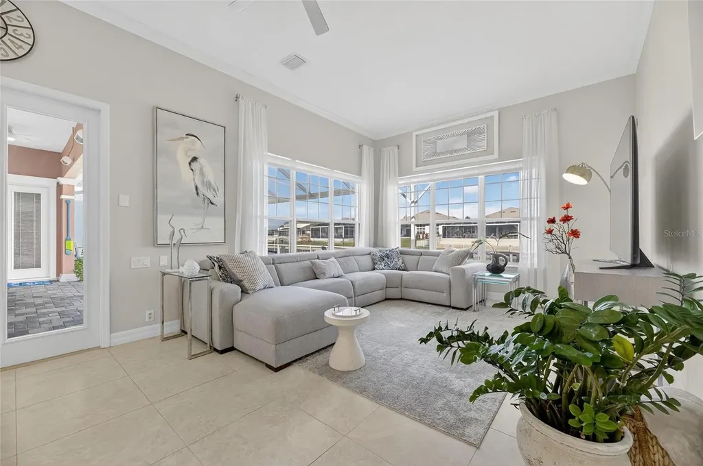 719 Islebay Drive Apollo Beach FL 33572