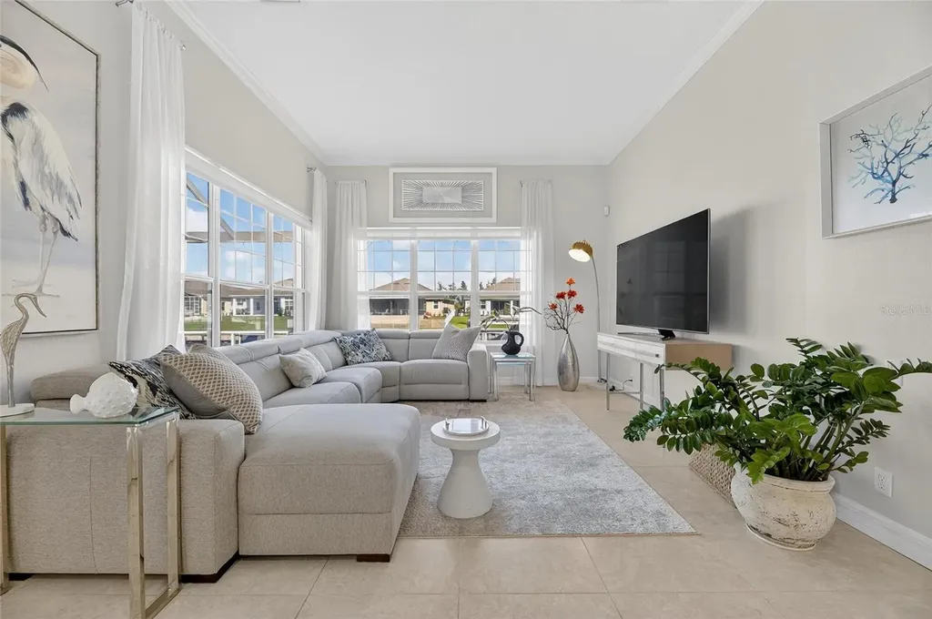 719 Islebay Drive Apollo Beach FL 33572