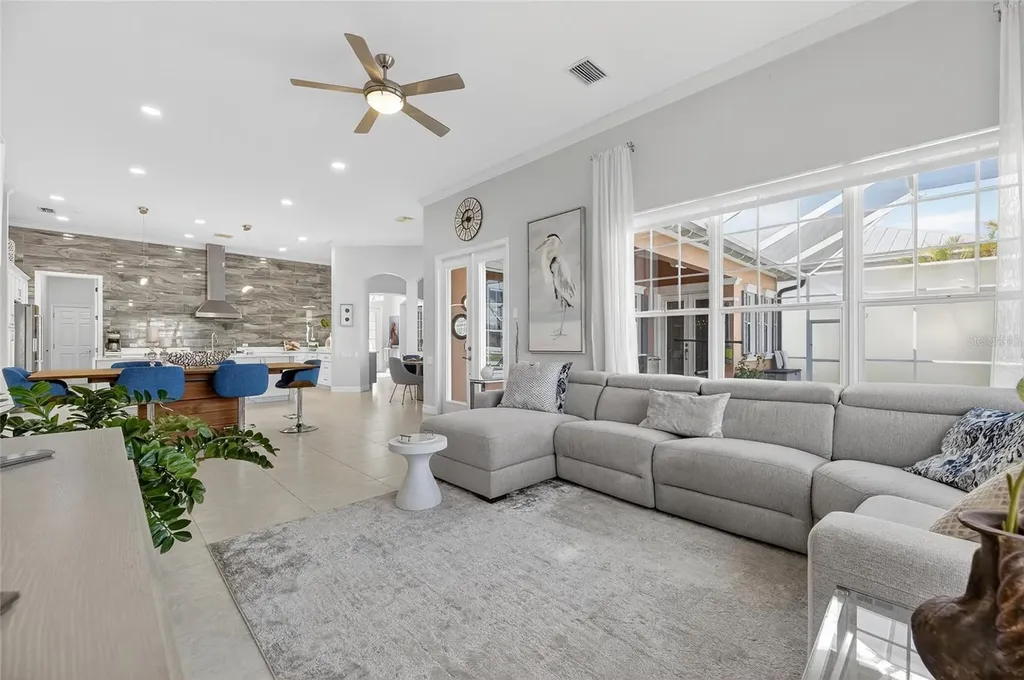 719 Islebay Drive Apollo Beach FL 33572