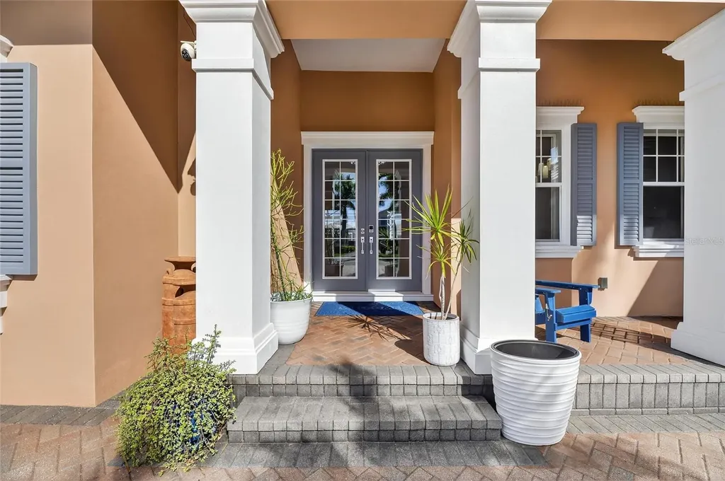 719 Islebay Drive Apollo Beach FL 33572