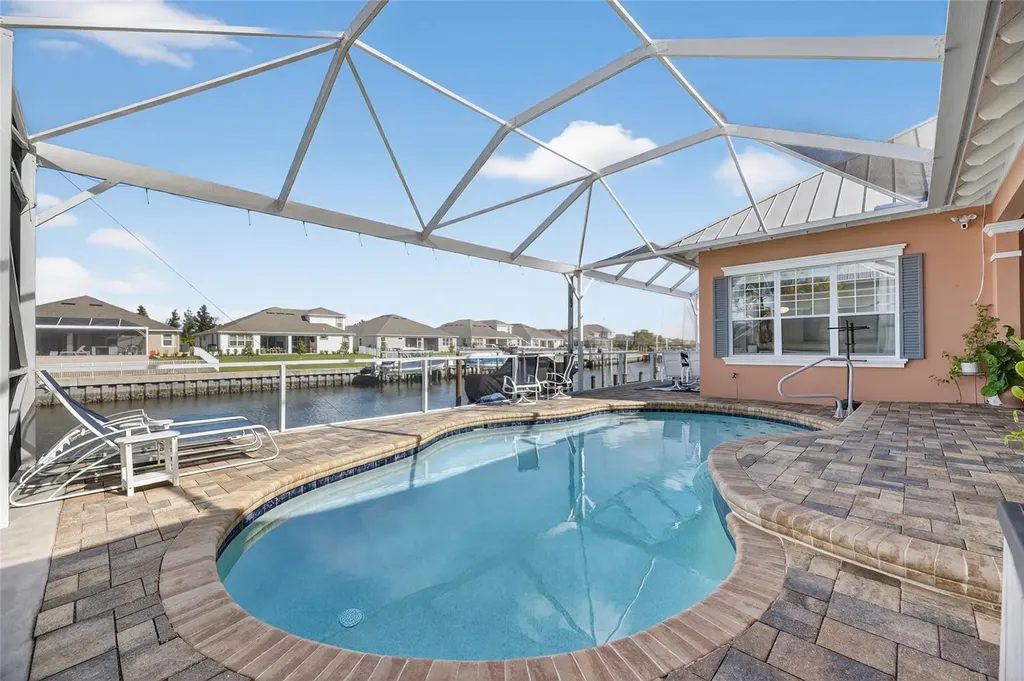 719 Islebay Drive Apollo Beach FL 33572