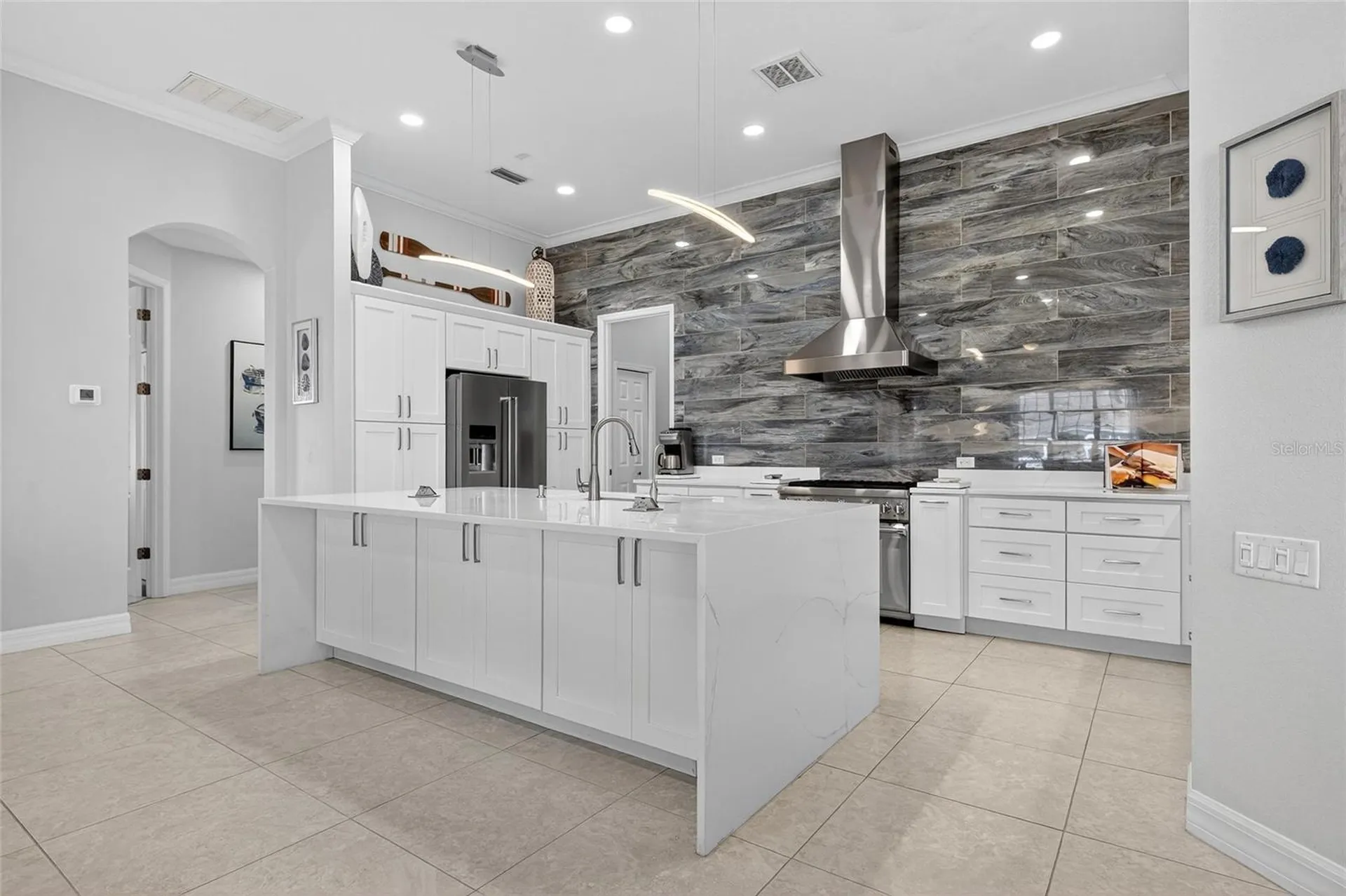 719 Islebay Drive Apollo Beach FL 33572