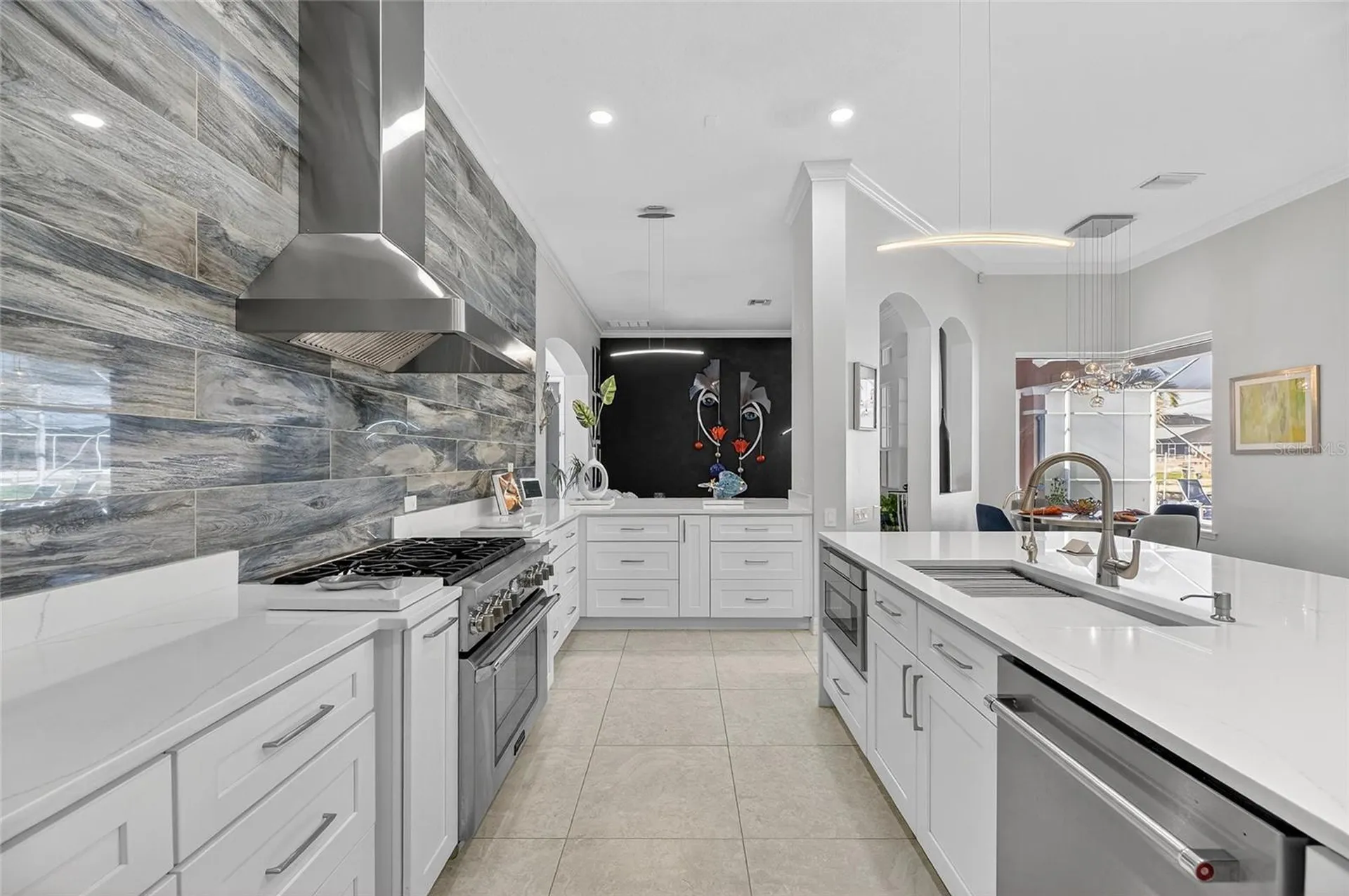 719 Islebay Drive Apollo Beach FL 33572