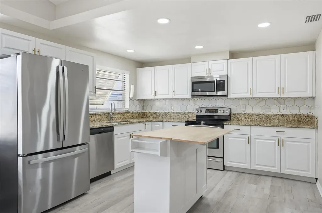 7026 Whitethorn Court Port Richey FL 34668