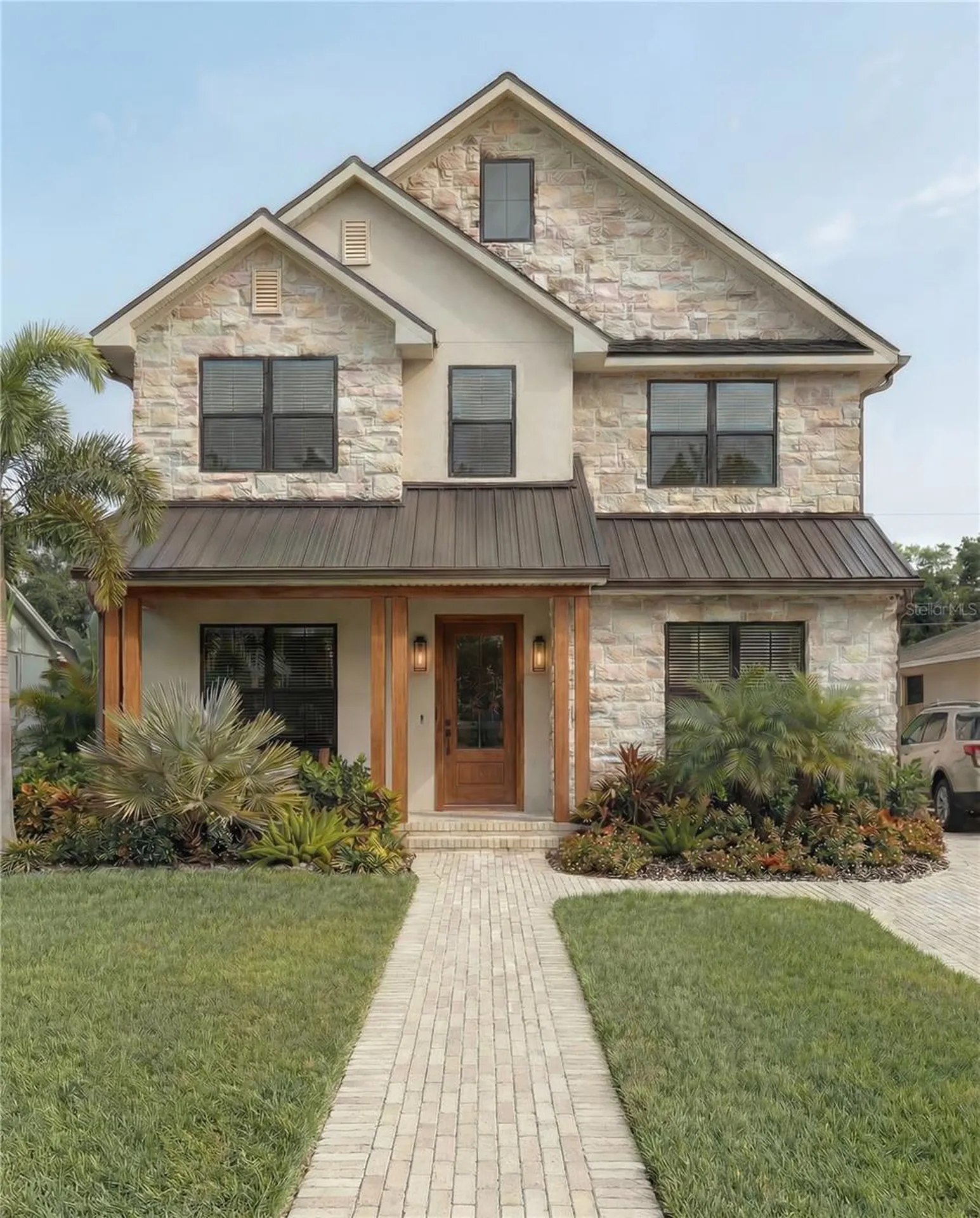 924 47th Avenue N St Petersburg FL 33703