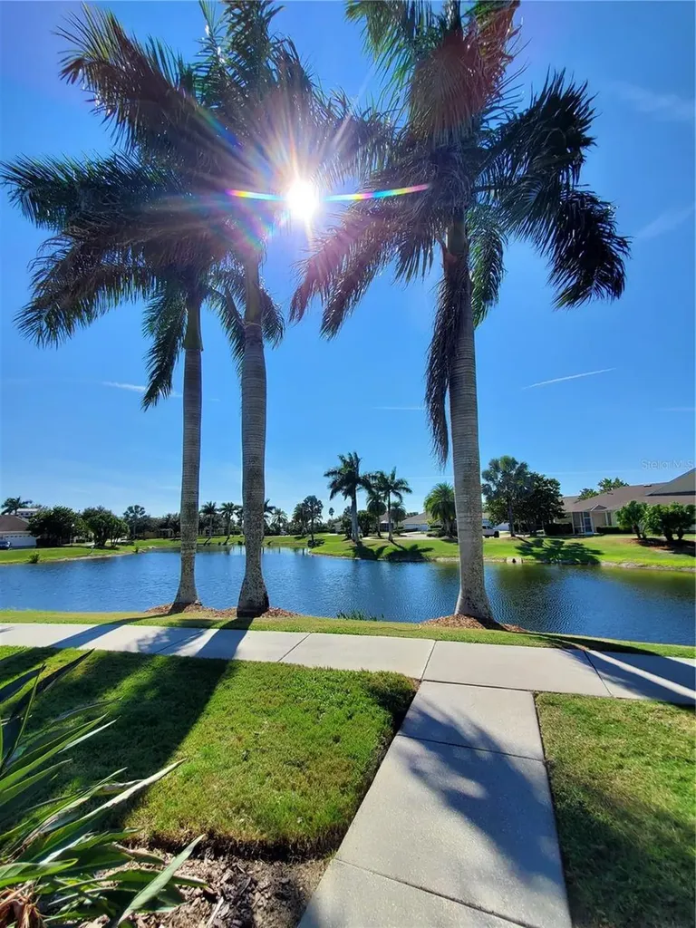 5612 Golden Isles Drive Apollo Beach FL 33572