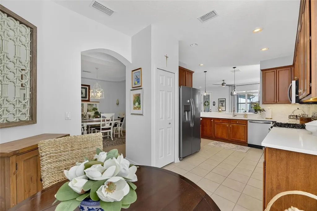 5612 Golden Isles Drive Apollo Beach FL 33572