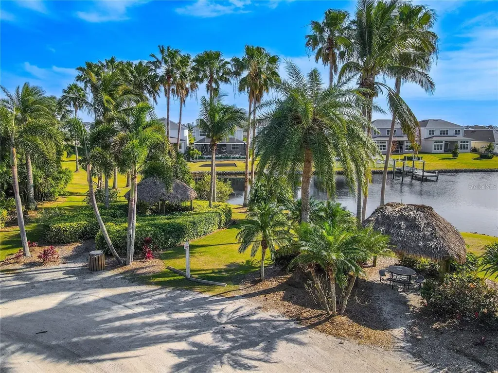 5612 Golden Isles Drive Apollo Beach FL 33572