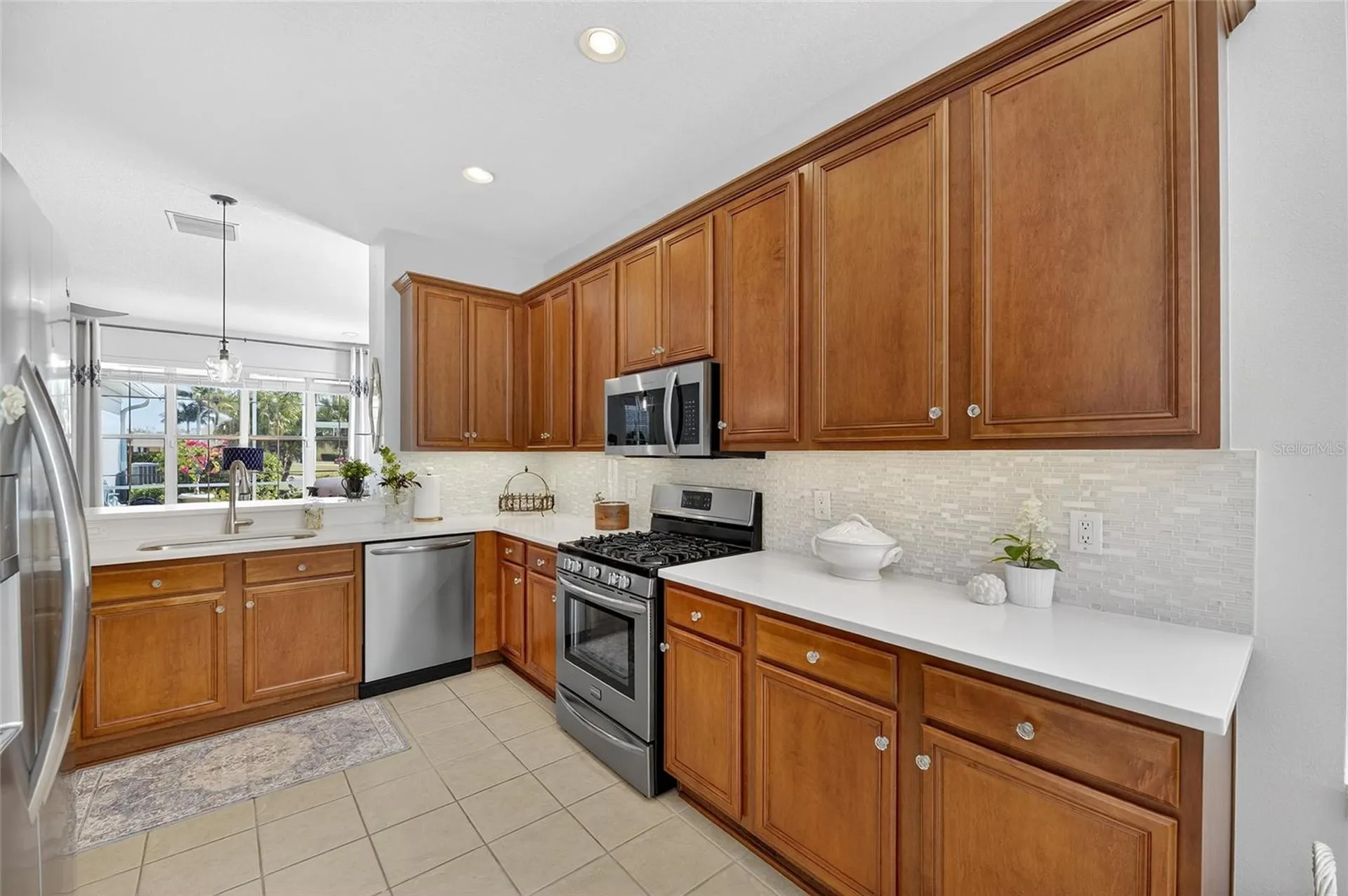 5612 Golden Isles Drive Apollo Beach FL 33572