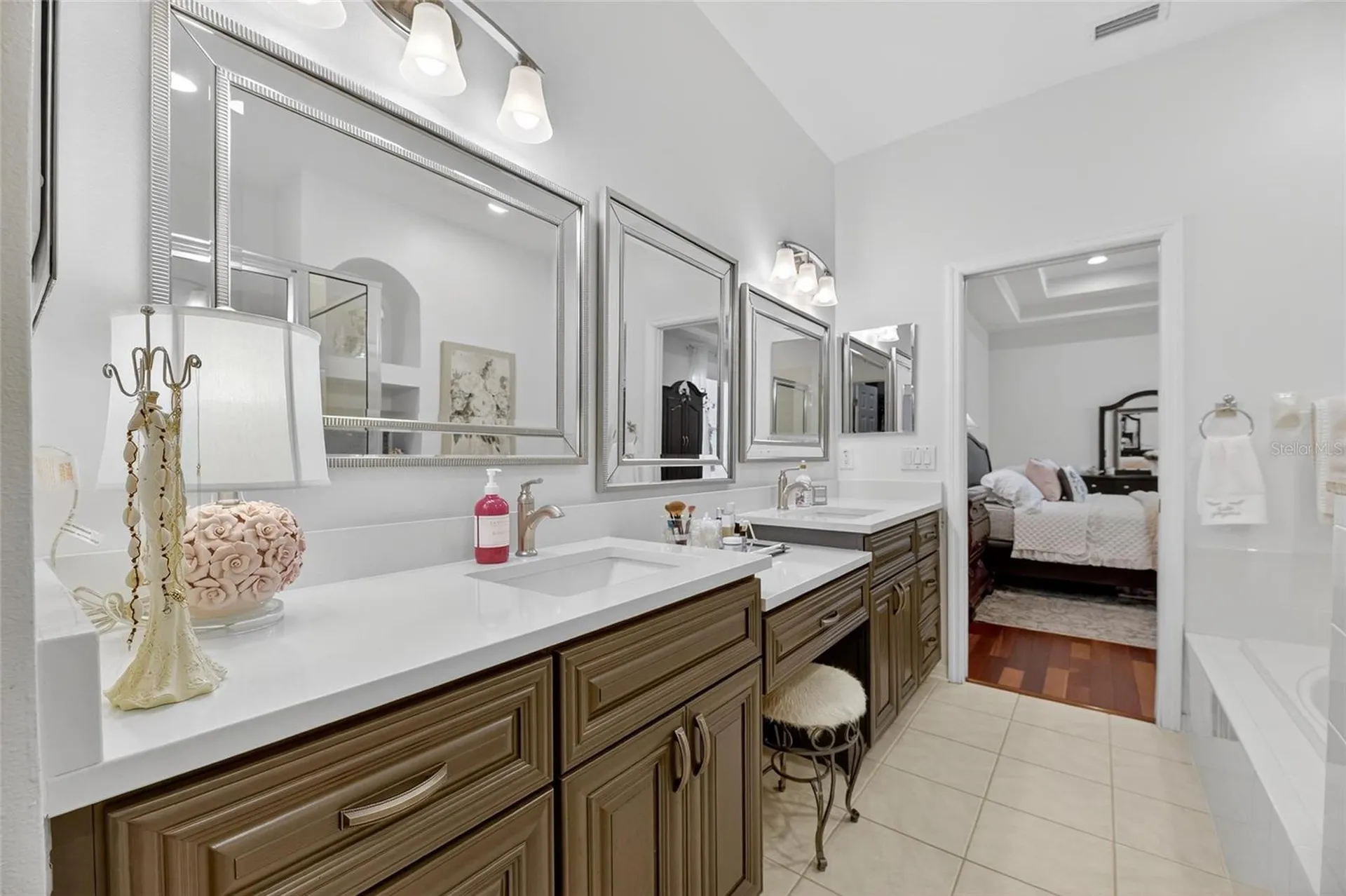 5612 Golden Isles Drive Apollo Beach FL 33572