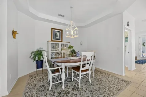 5612 Golden Isles Drive Apollo Beach FL 33572