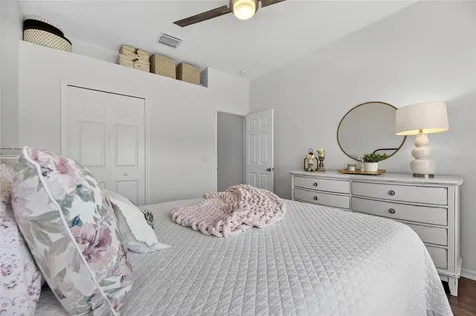 5612 Golden Isles Drive Apollo Beach FL 33572
