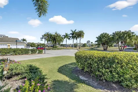 5612 Golden Isles Drive Apollo Beach FL 33572