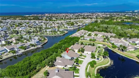 5612 Golden Isles Drive Apollo Beach FL 33572