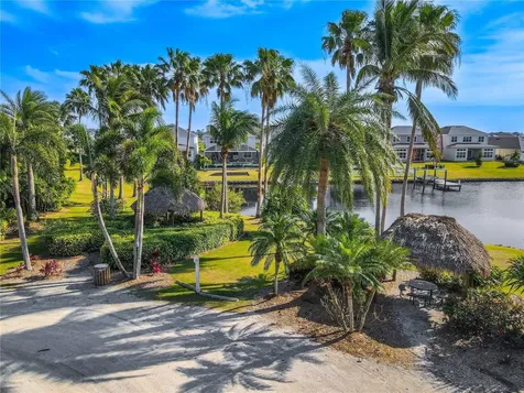5612 Golden Isles Drive Apollo Beach FL 33572