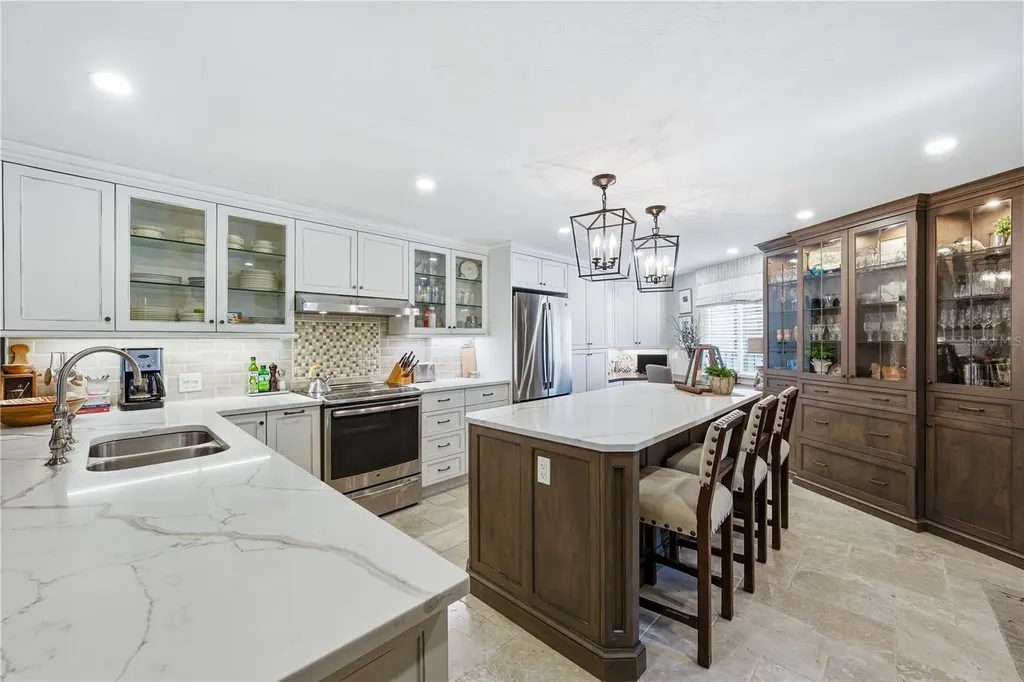 5880 Midnight Pass Road Sarasota FL 34242