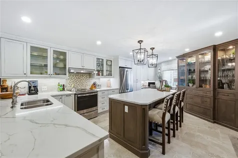 5880 Midnight Pass Road Sarasota FL 34242