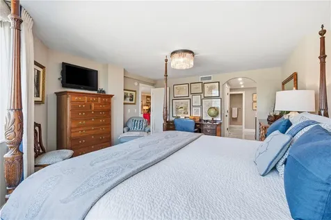 5880 Midnight Pass Road Sarasota FL 34242