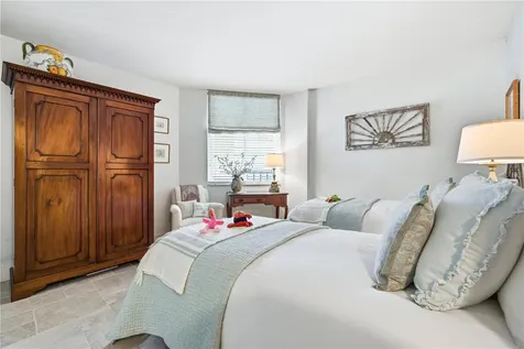 5880 Midnight Pass Road Sarasota FL 34242