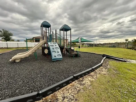 805 Orchid Grove Boulevard Davenport FL 33837
