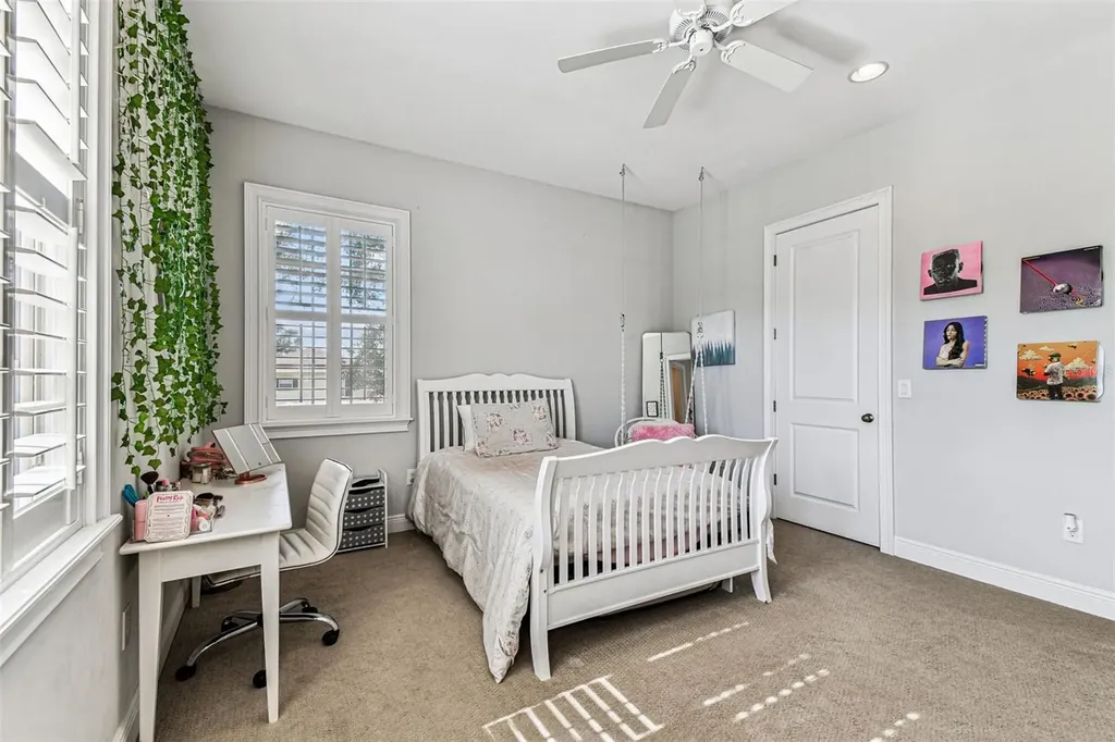 4105 W Corona Street Tampa FL 33629