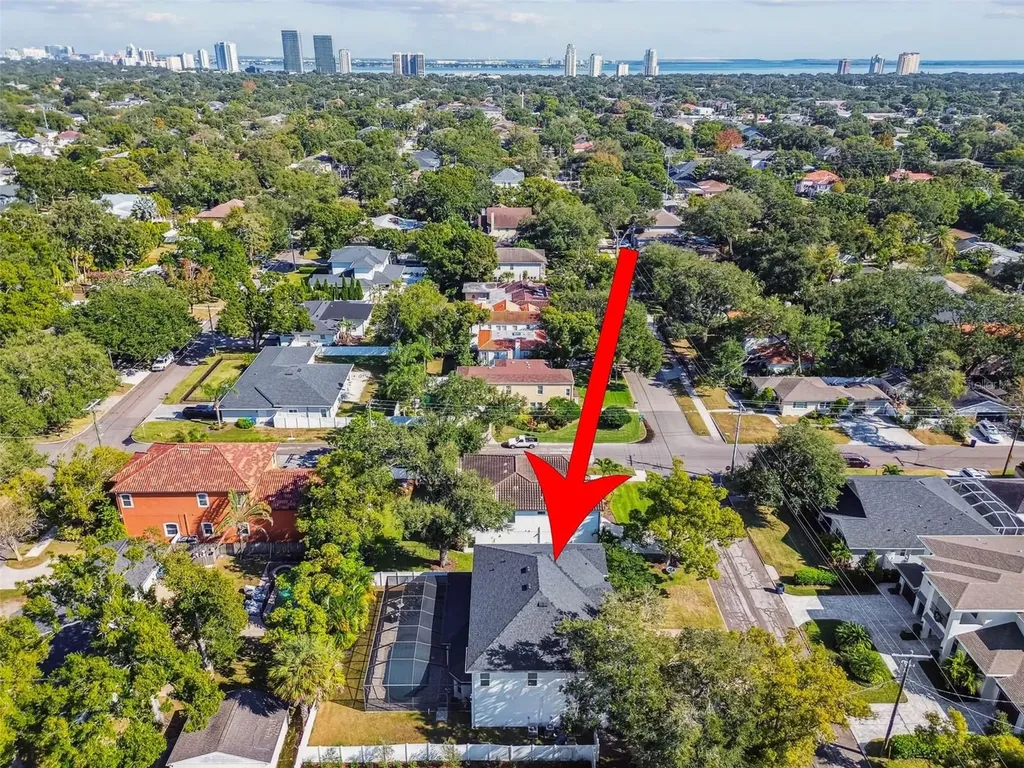 4105 W Corona Street Tampa FL 33629