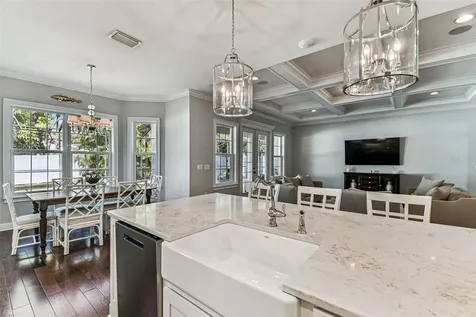 4105 W Corona Street Tampa FL 33629
