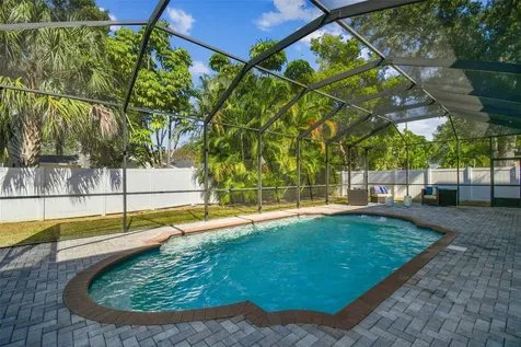 4105 W Corona Street Tampa FL 33629