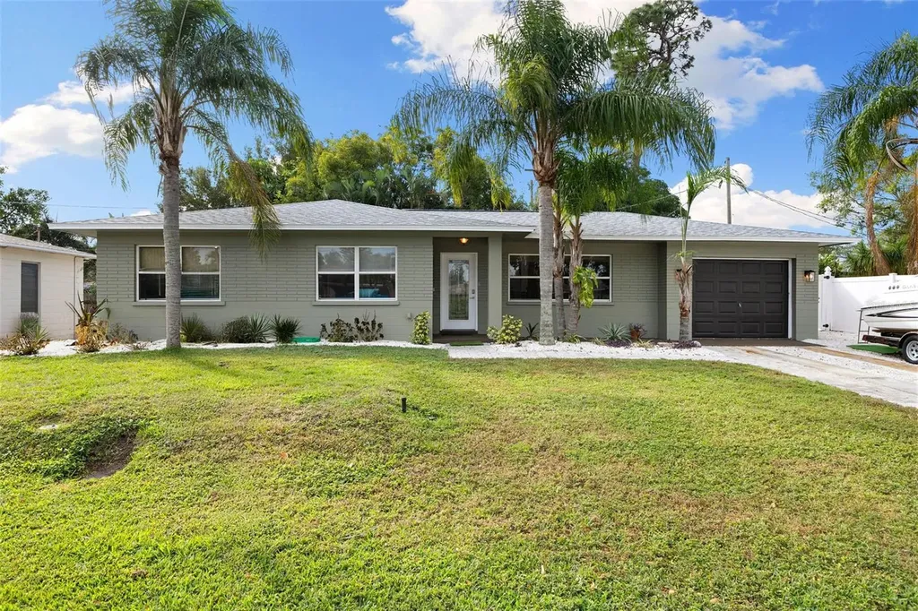 9854 51st Avenue N St Petersburg FL 33708