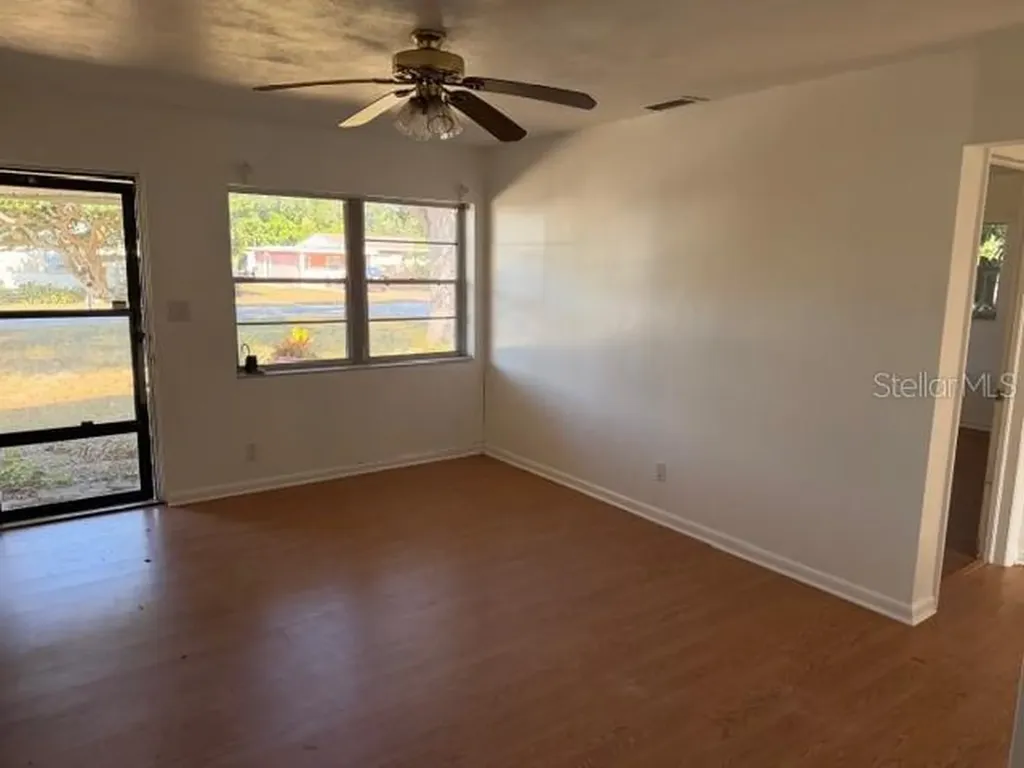 523 7th Lane SW Vero Beach FL 32962