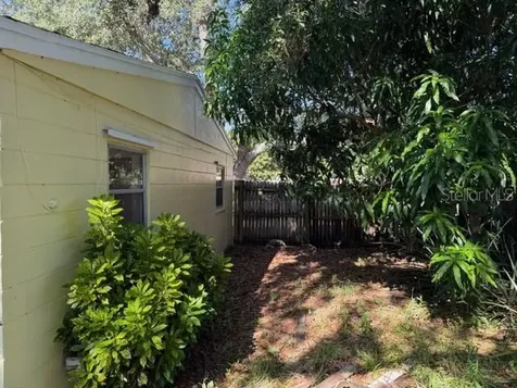 523 7th Lane SW Vero Beach FL 32962