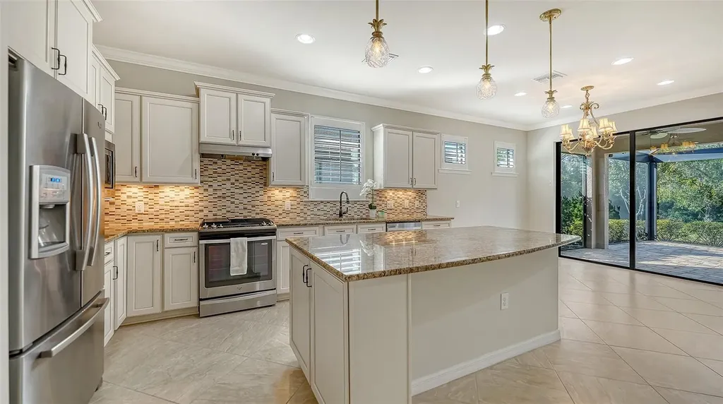 5934 Caspian Tern Drive Sarasota FL 34238