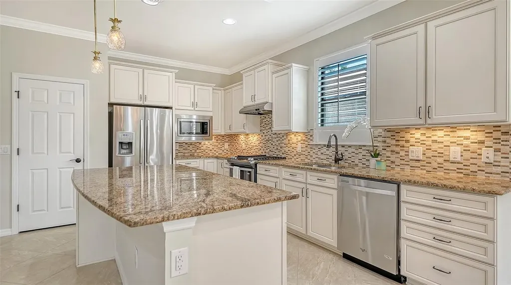 5934 Caspian Tern Drive Sarasota FL 34238