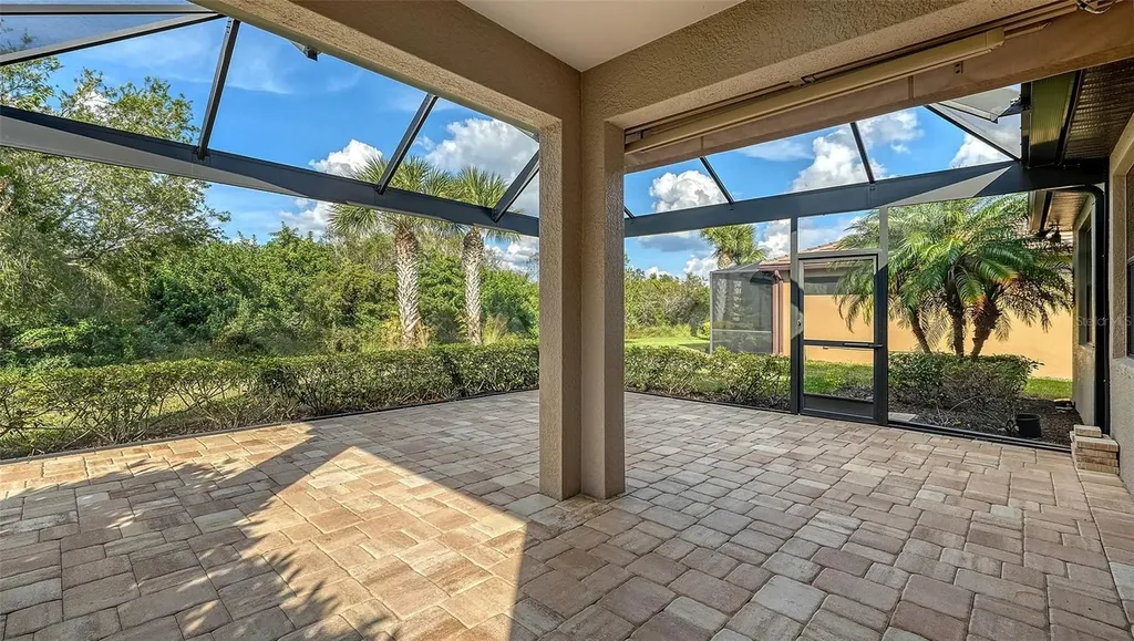 5934 Caspian Tern Drive Sarasota FL 34238