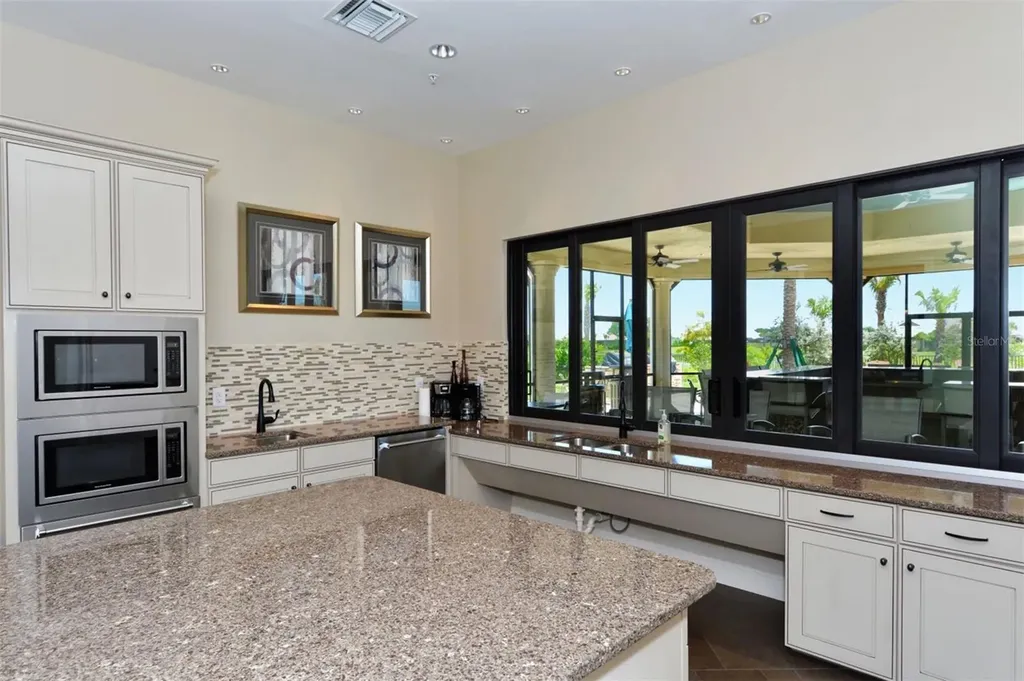 5934 Caspian Tern Drive Sarasota FL 34238