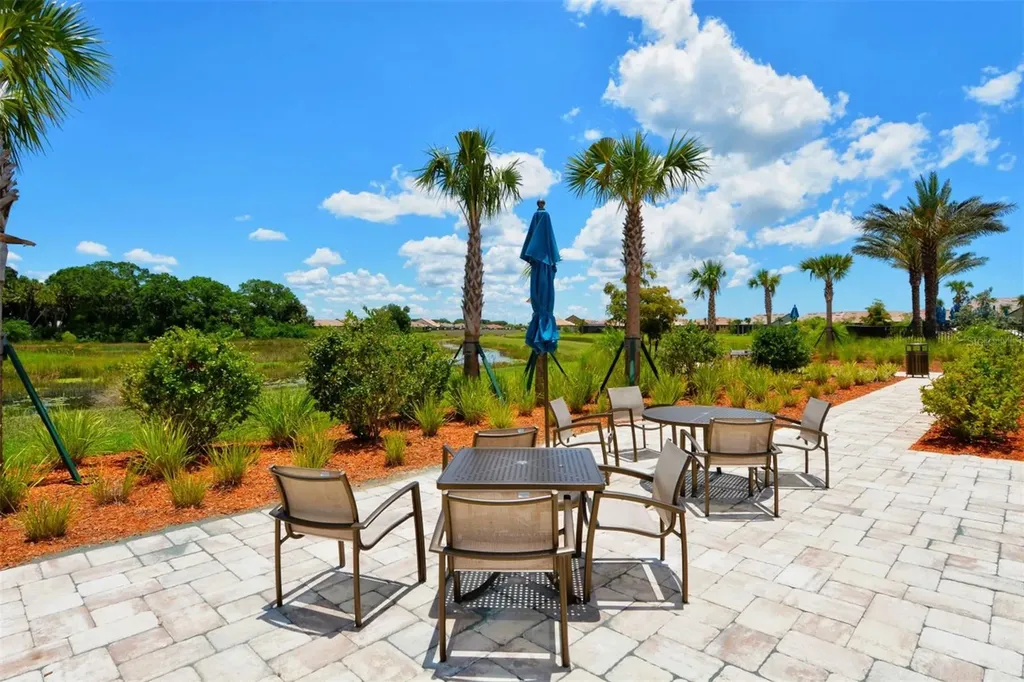 5934 Caspian Tern Drive Sarasota FL 34238