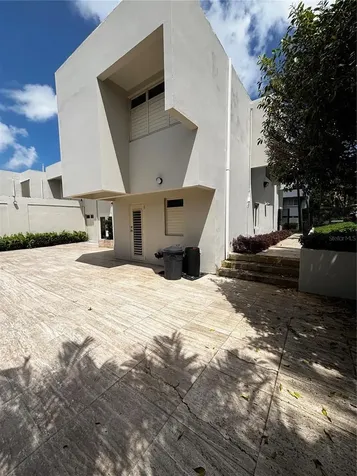 201 Patricia Guaynabo PR 00966