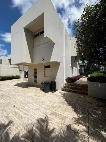 201 Patricia Guaynabo PR 00966