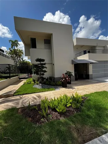 201 Patricia Guaynabo PR 00966