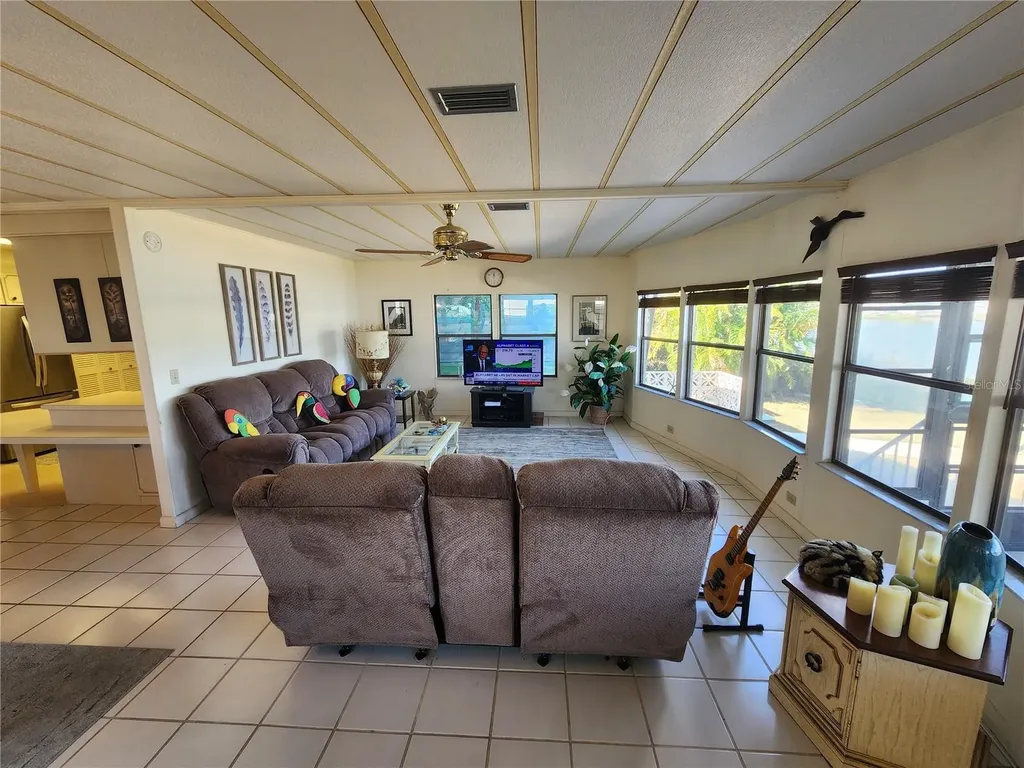 808 53rd Avenue E Bradenton FL 34203