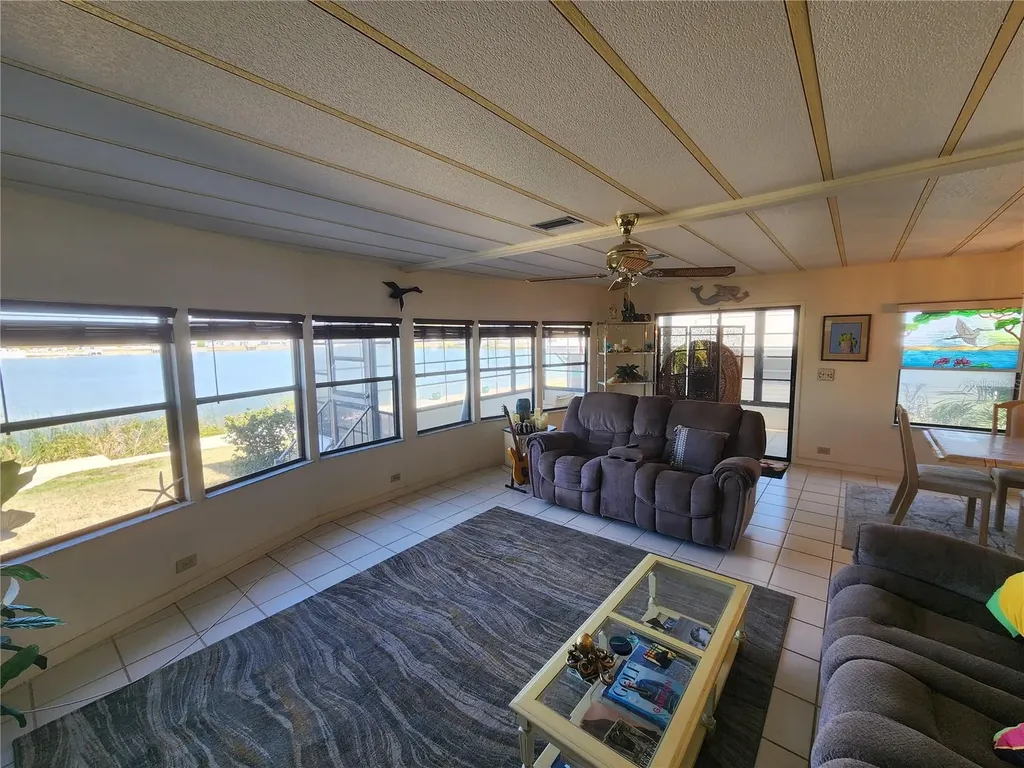 808 53rd Avenue E Bradenton FL 34203