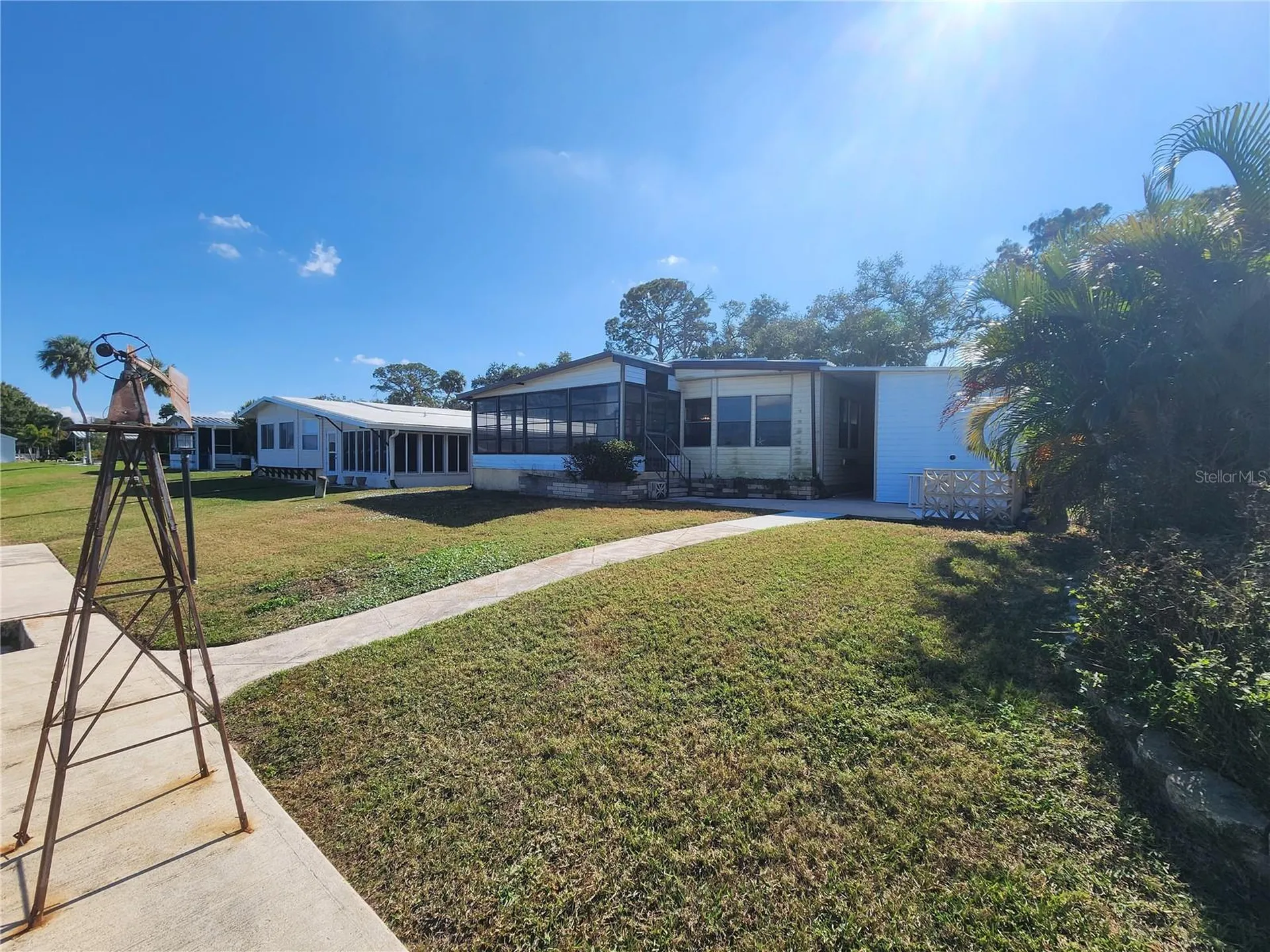 808 53rd Avenue E Bradenton FL 34203