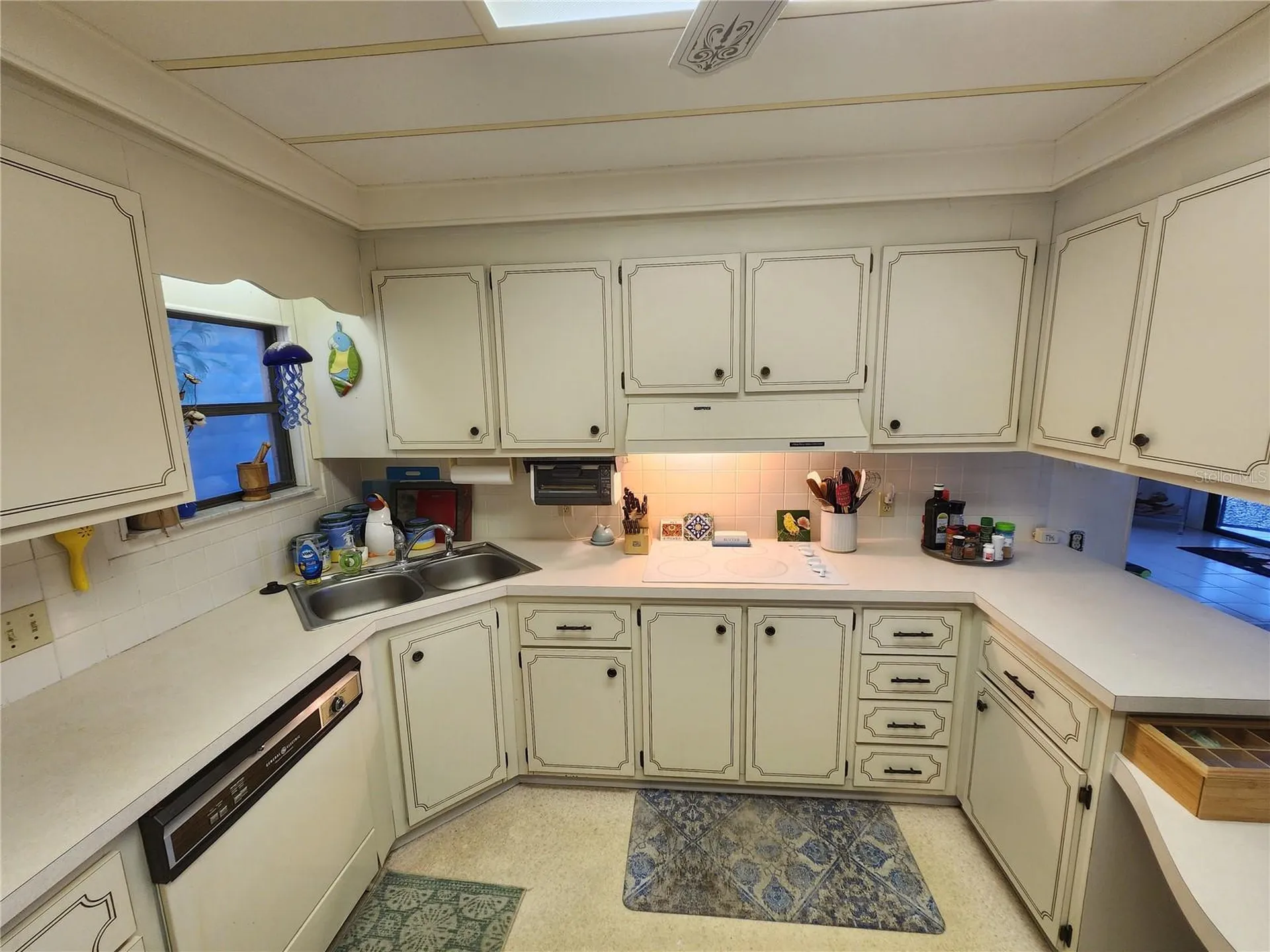 808 53rd Avenue E Bradenton FL 34203