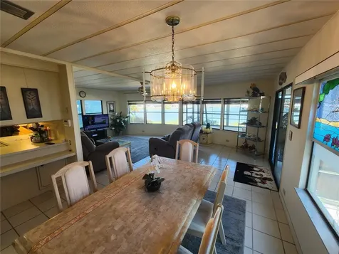808 53rd Avenue E Bradenton FL 34203