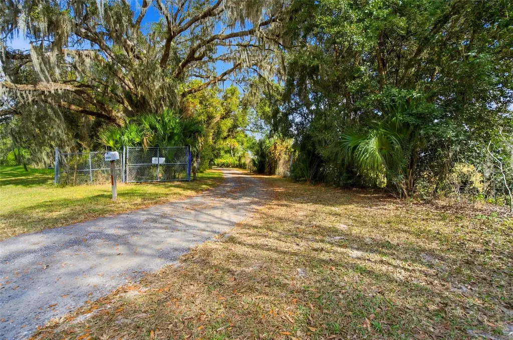 2804 SW 67th Lane Bushnell FL 33513