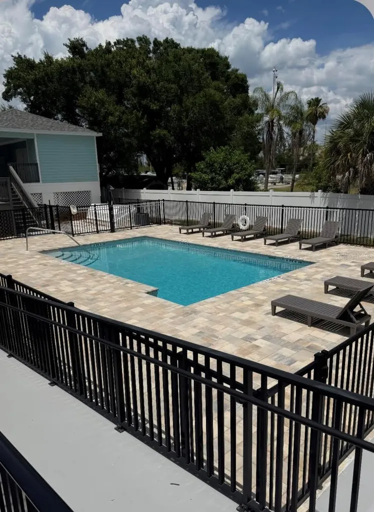 1273 Savona Drive NE St Petersburg FL 33702