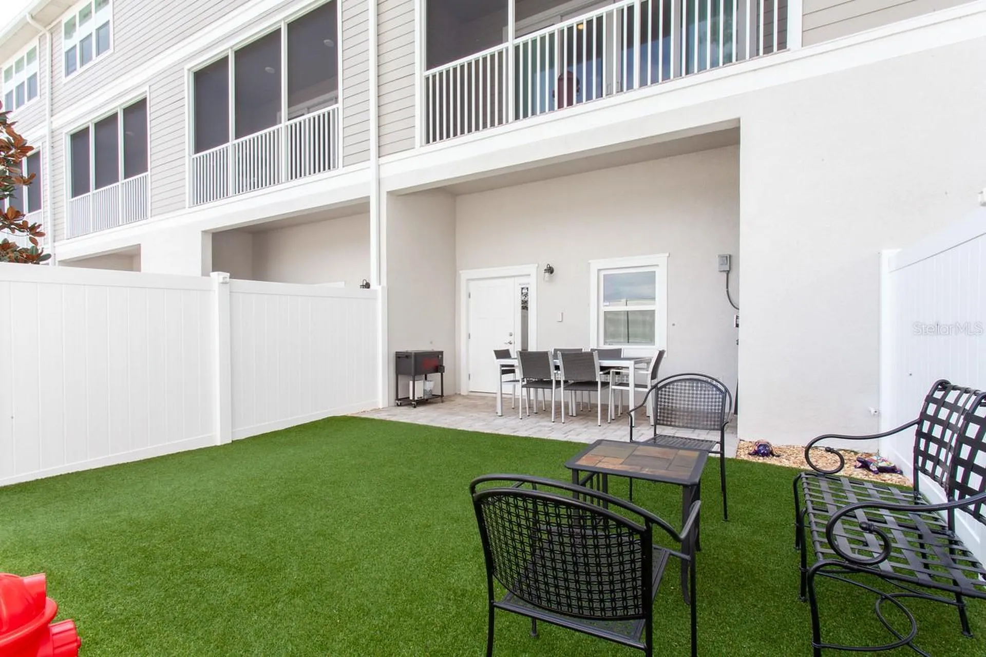 1273 Savona Drive NE St Petersburg FL 33702