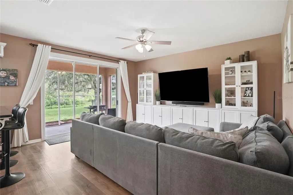 6019 Cape Loop Land O Lakes FL 34639