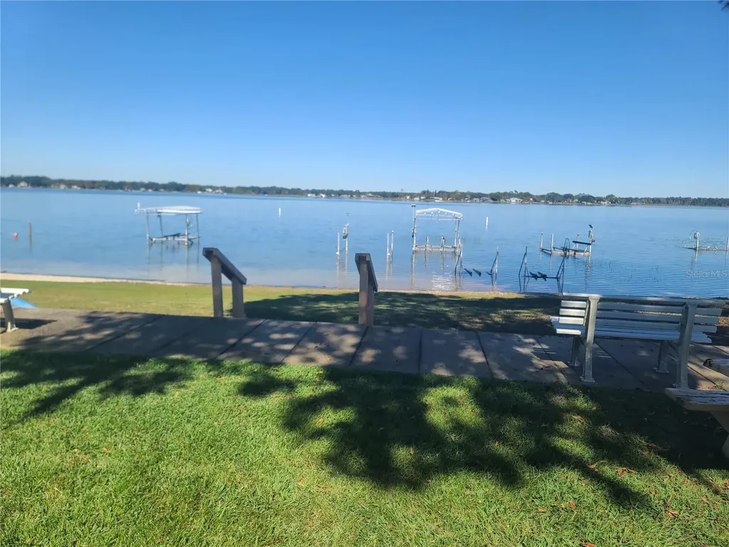 11001 SE Sunset Harbor Road Summerfield FL 34491