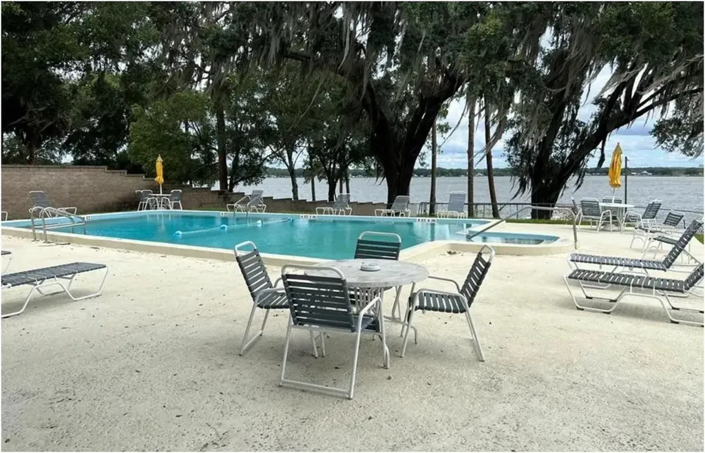 11001 SE Sunset Harbor Road Summerfield FL 34491